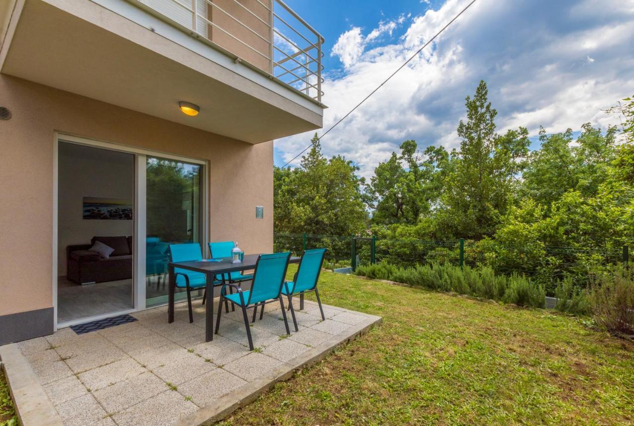 Mb Apartmani Crikvenica Kültér fotó